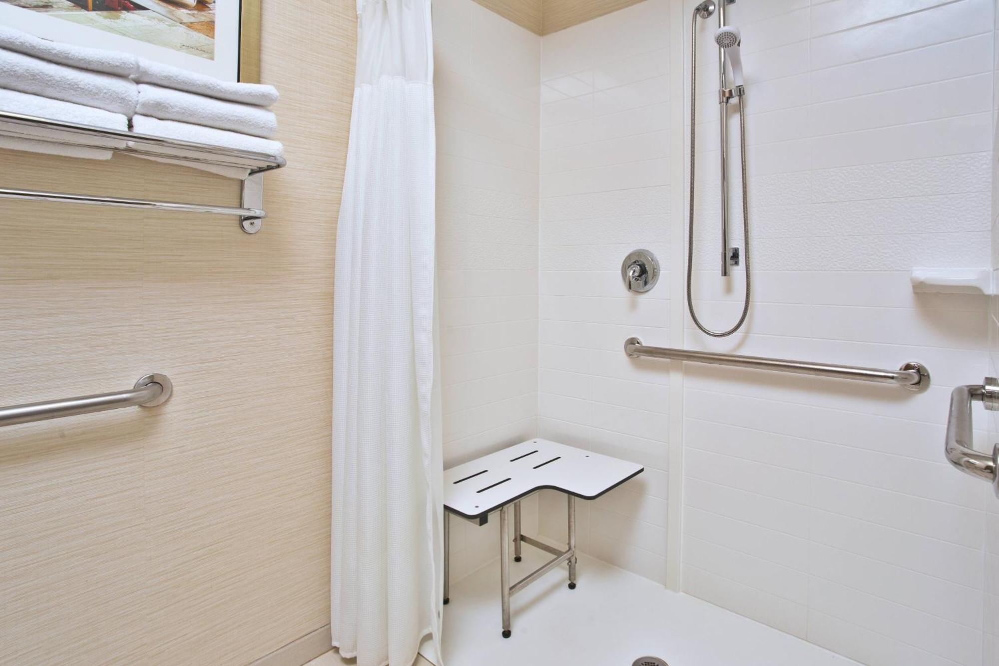 Hotel Fairfield & By Marriott West/middleton Madison