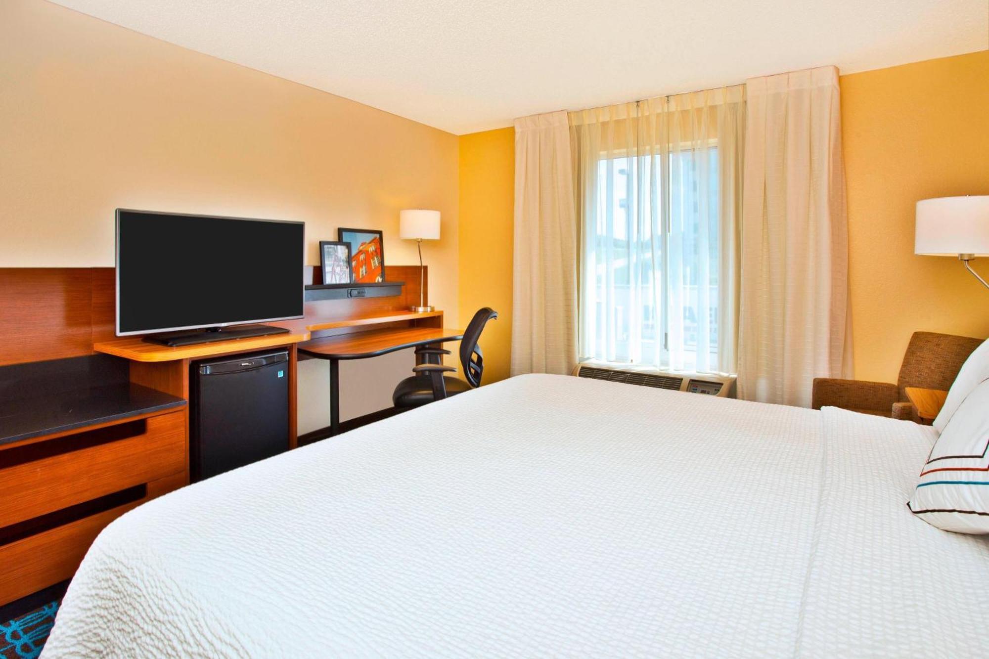 Hotel Fairfield & By Marriott West/middleton Madison